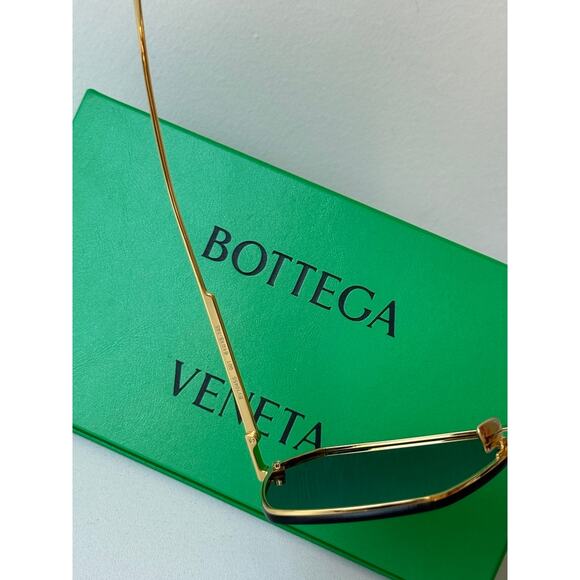 Bottega Veneta BV1045S Gold Black Aviator Sunglasses